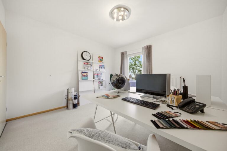 Einfamilienhaus für Familien auf großem Grundstück in Neubiberg – Foto 5