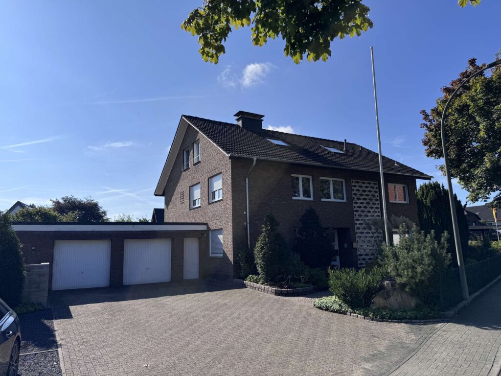 verkauft - Investieren oder selbst einziehen – Dreifamilienhaus mit Potenzial in Borken Gemen