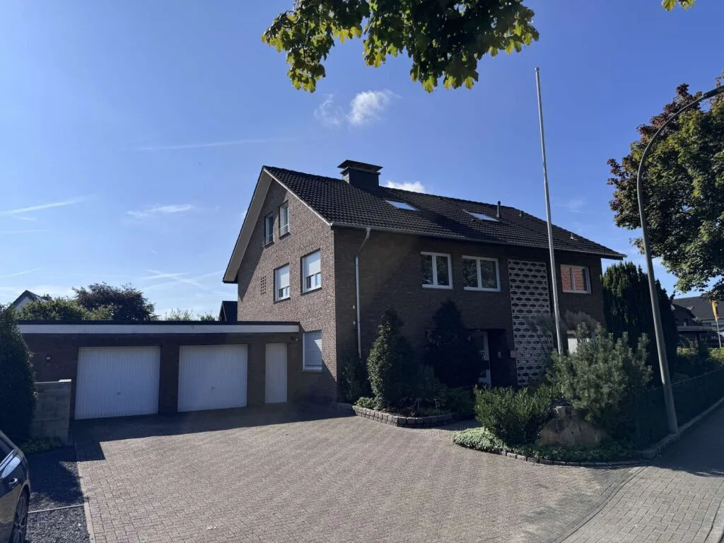 verkauft - Investieren oder selbst einziehen – Dreifamilienhaus mit Potenzial in Borken Gemen