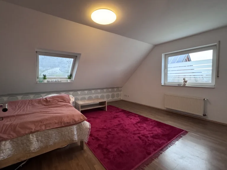 verkauft- 173 m² Wohnkomfort mit Garten und vielseitig nutzbarem Bereich mit separatem Zugang – Foto 13